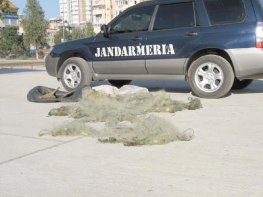 Aproape 1,5 kilometri de plase, confiscate de poliţiştii Gărzii de Coastă